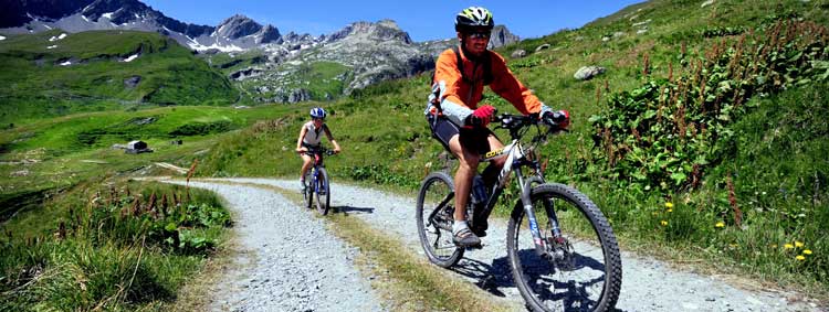 Valle d'Aosta by bike